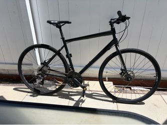 Marin Fairfax 1 Hybrid Bike. No problems. New chain. Ready to ride retails for $599+ tax