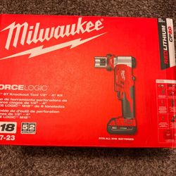 Milwaukee Forcelogic 6 t Knockout  1/2 - 4”