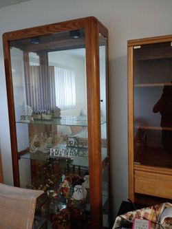 China cabinet with 2 brown cabinets