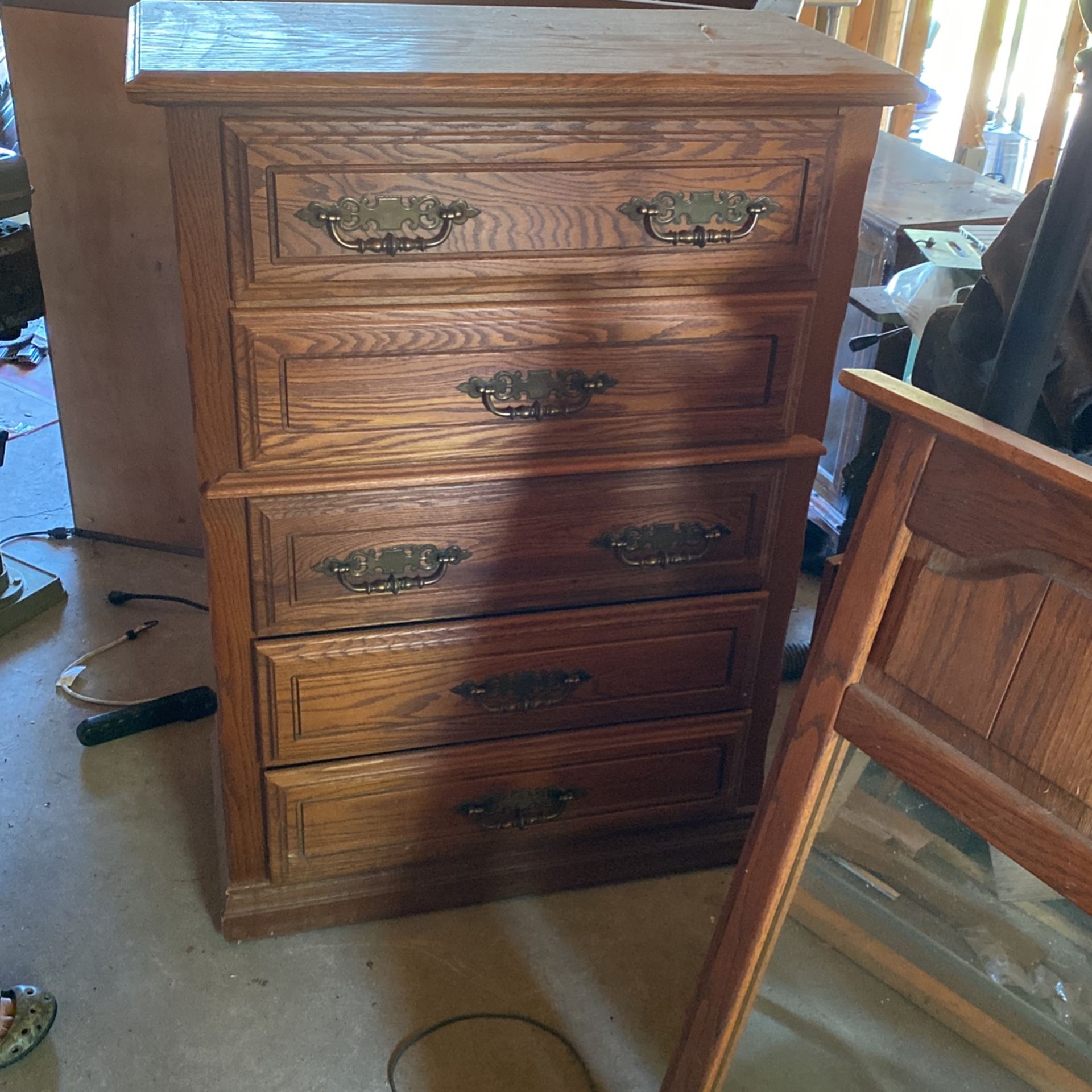 Dresser Set With Mirror