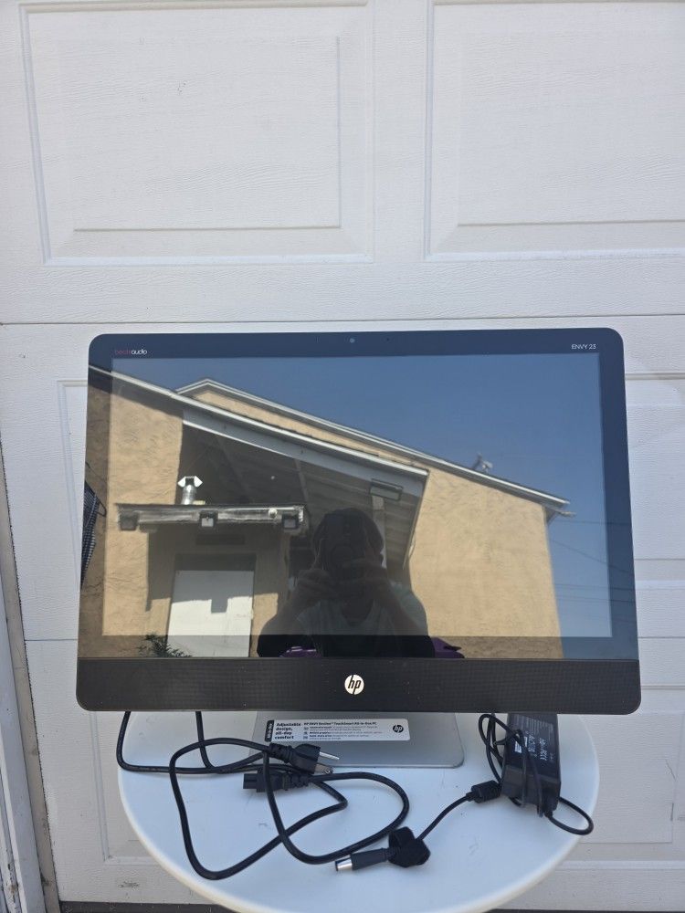 Hp envy recline 23 all in one desktop computer Touch Screen(for parts)