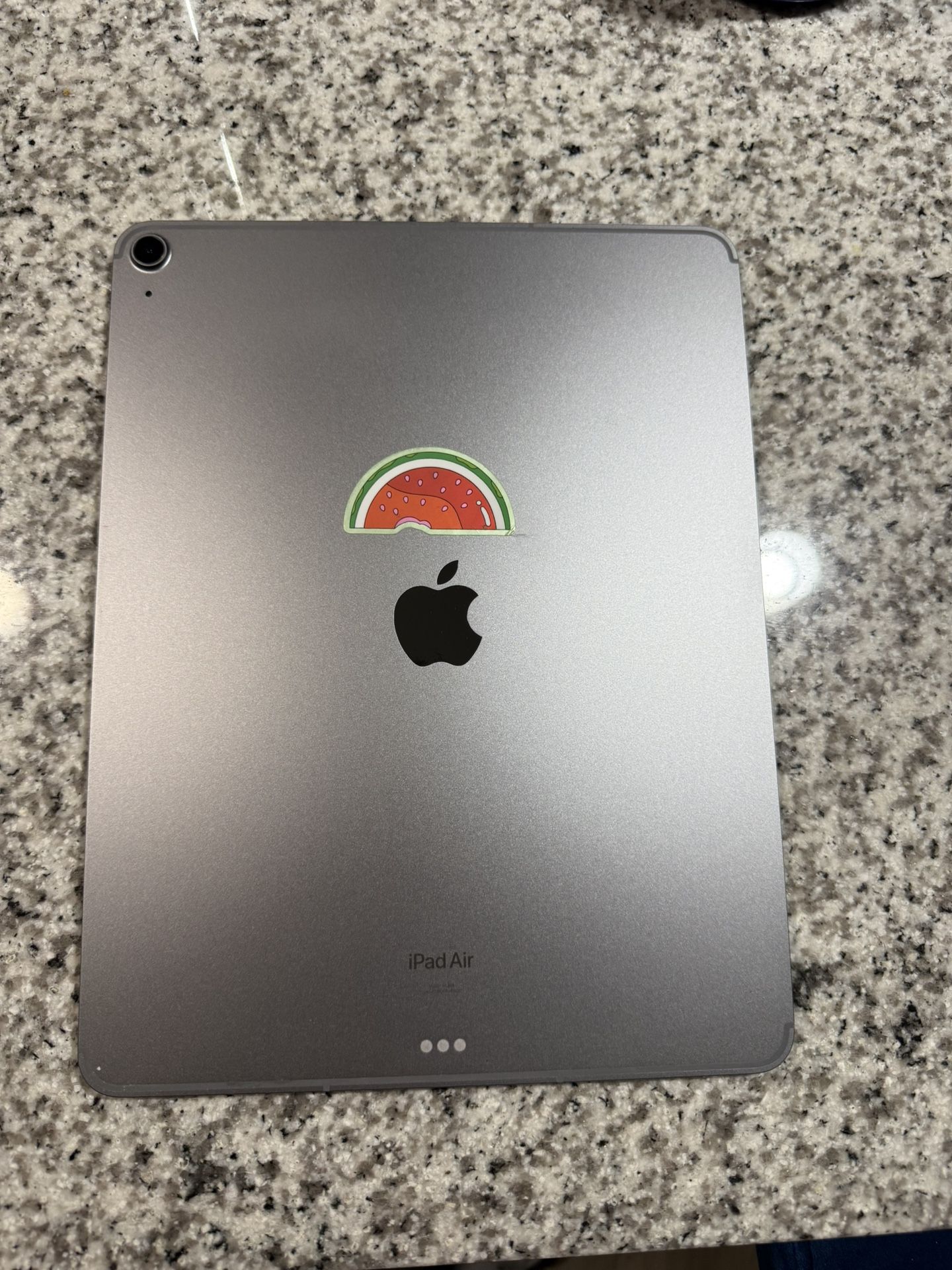 iPad Air 13 Carrier Unlocked 