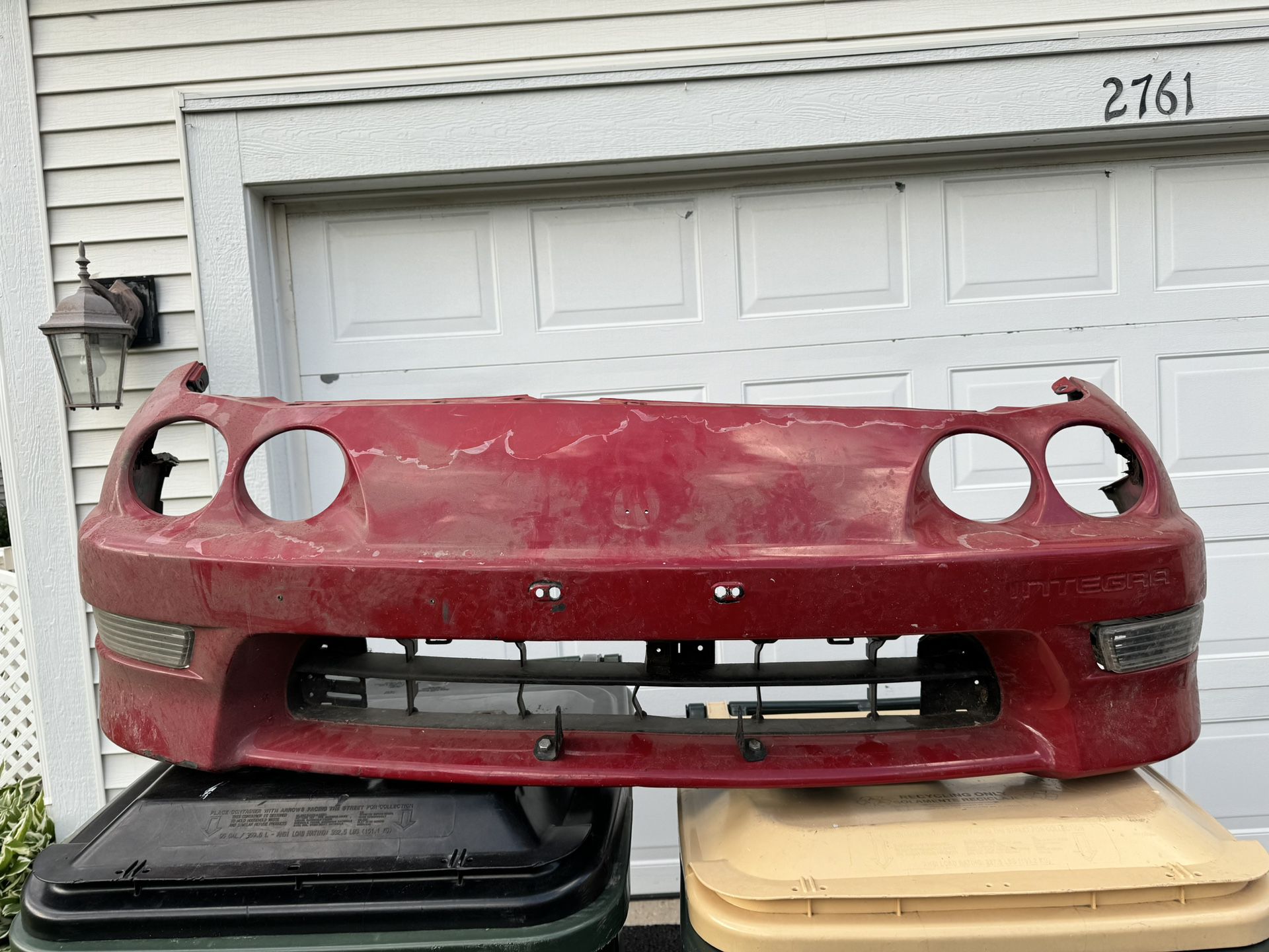 98-01 Acura Integra Front bumper and Clear corner lights