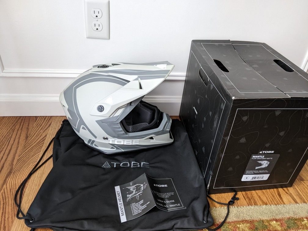 TOBE Mantle Helmet Flow Gray Size Small New