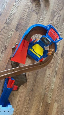 Monster Jam Monster Truck Track