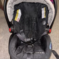 Graco Snugride 30LX