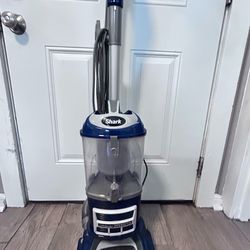 Shark navigators lift away vacuum