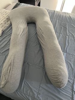 Pregnancy pillow