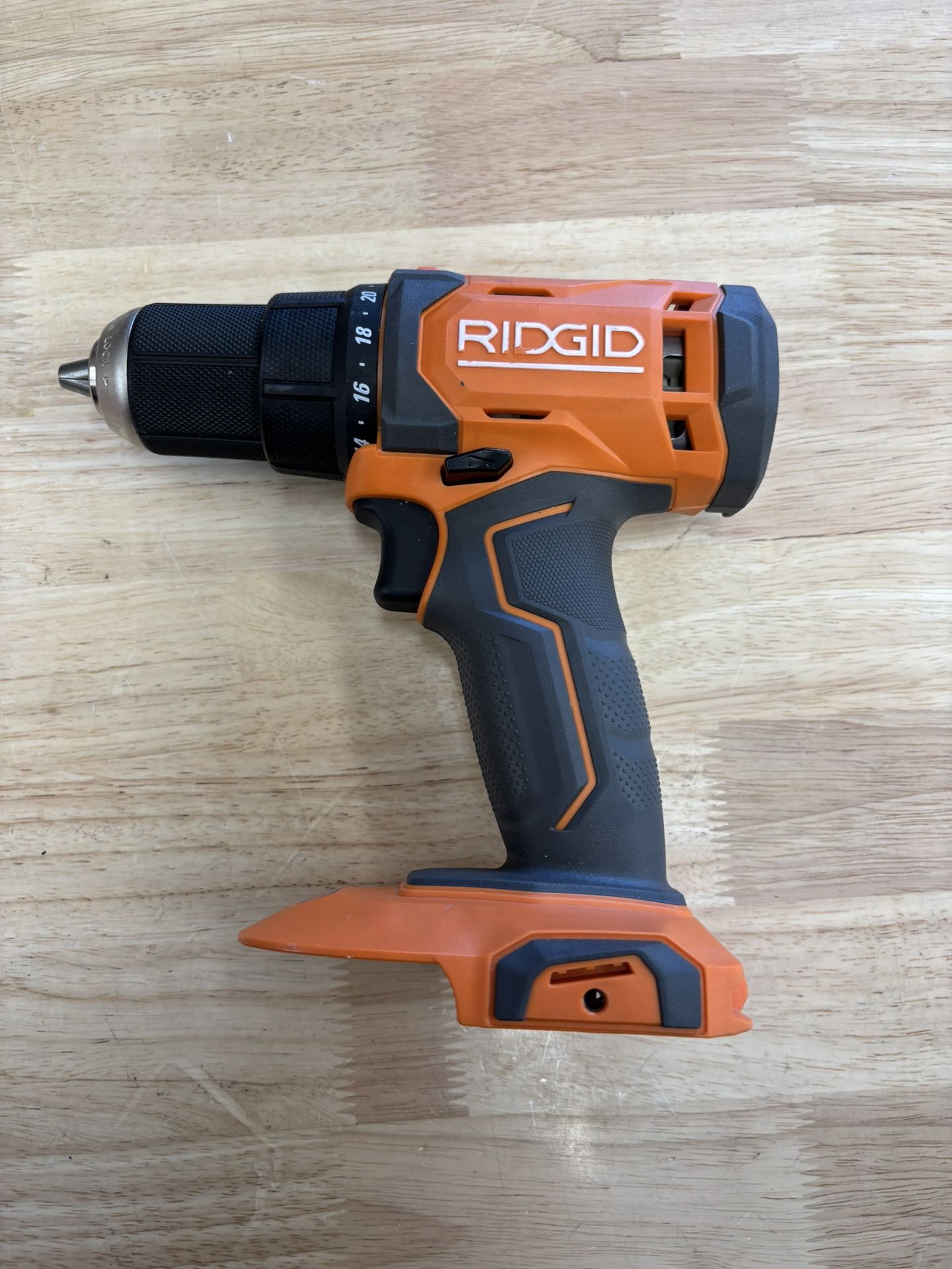 Ridgid 18V 1/2in Drill (R86001)