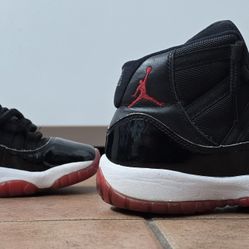 Nike Air Jordan 11 XI Retro Bred GS - 2019  - Black Red White - Size 5Y