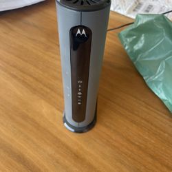 Motorola MG 7540 Cable Modem And Wifi Router