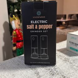 box for a Vivosparks Electric Salt & Pepper Grinder Set. 