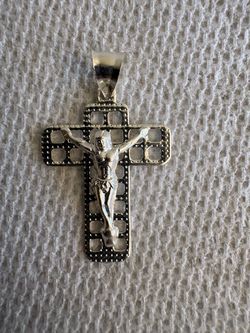Silver Crucifix Cross Pendant