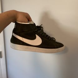 Nike SB Mid