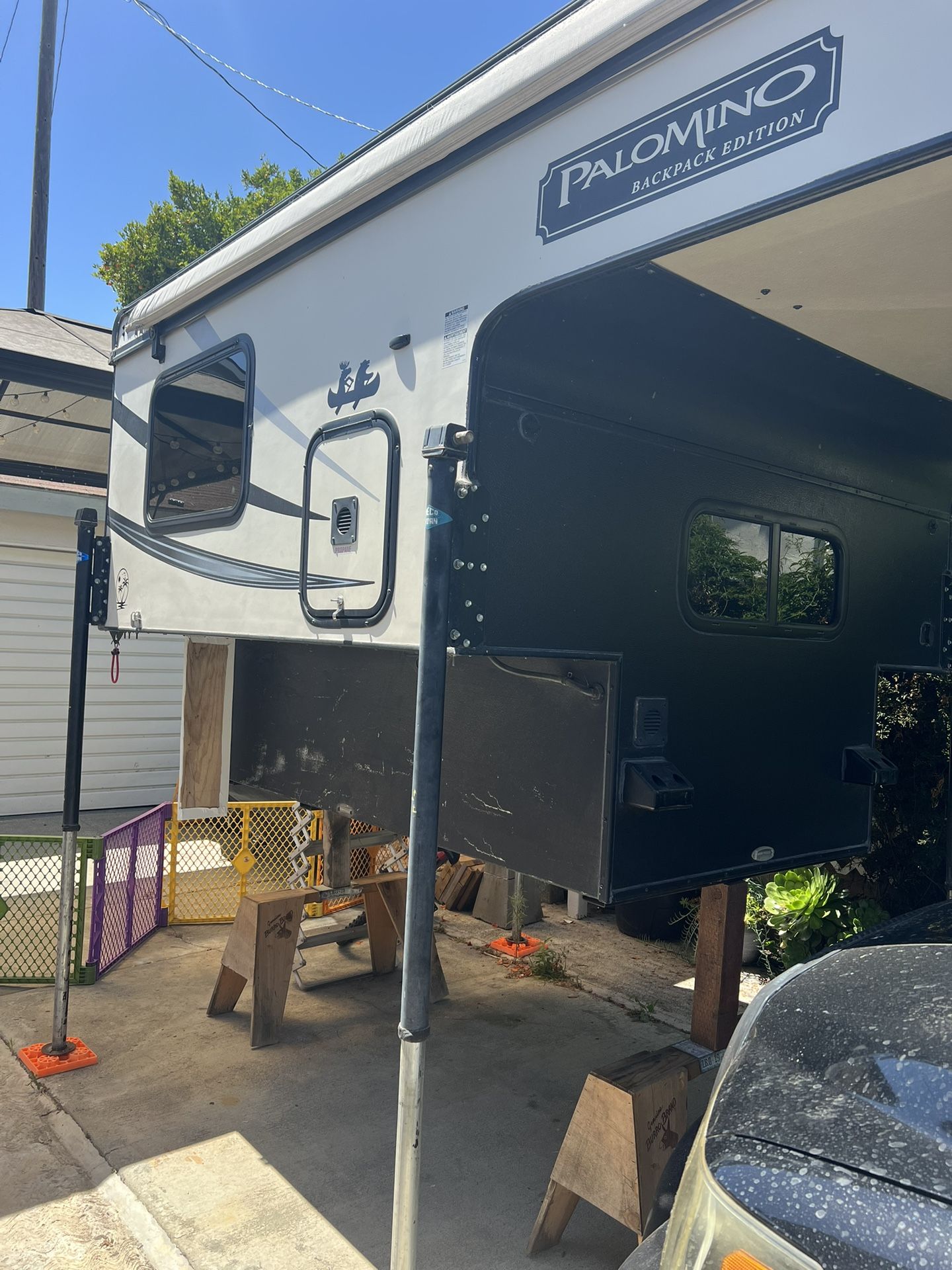 Pop Up Truck Camper, Palomino