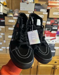 New Men's Disney Vans Shoes Size 10.5