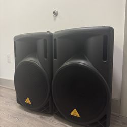 Two Behringer B215D 15in 2-Way 550W Powered Speaker