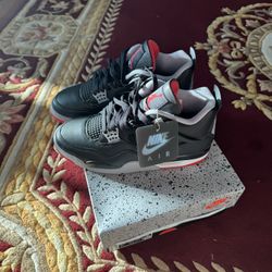 Jordan 4 Bred