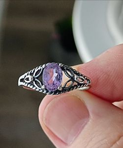 Vintage Ring Sterling Silver 925 Amythist Stone Purple February Size 7 Needs Polishing
