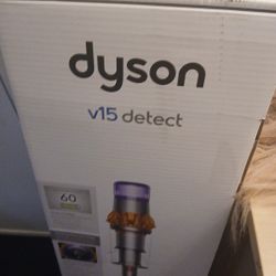 Dyson V15 