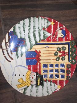Make Offer 6 Red Christmas Plates 