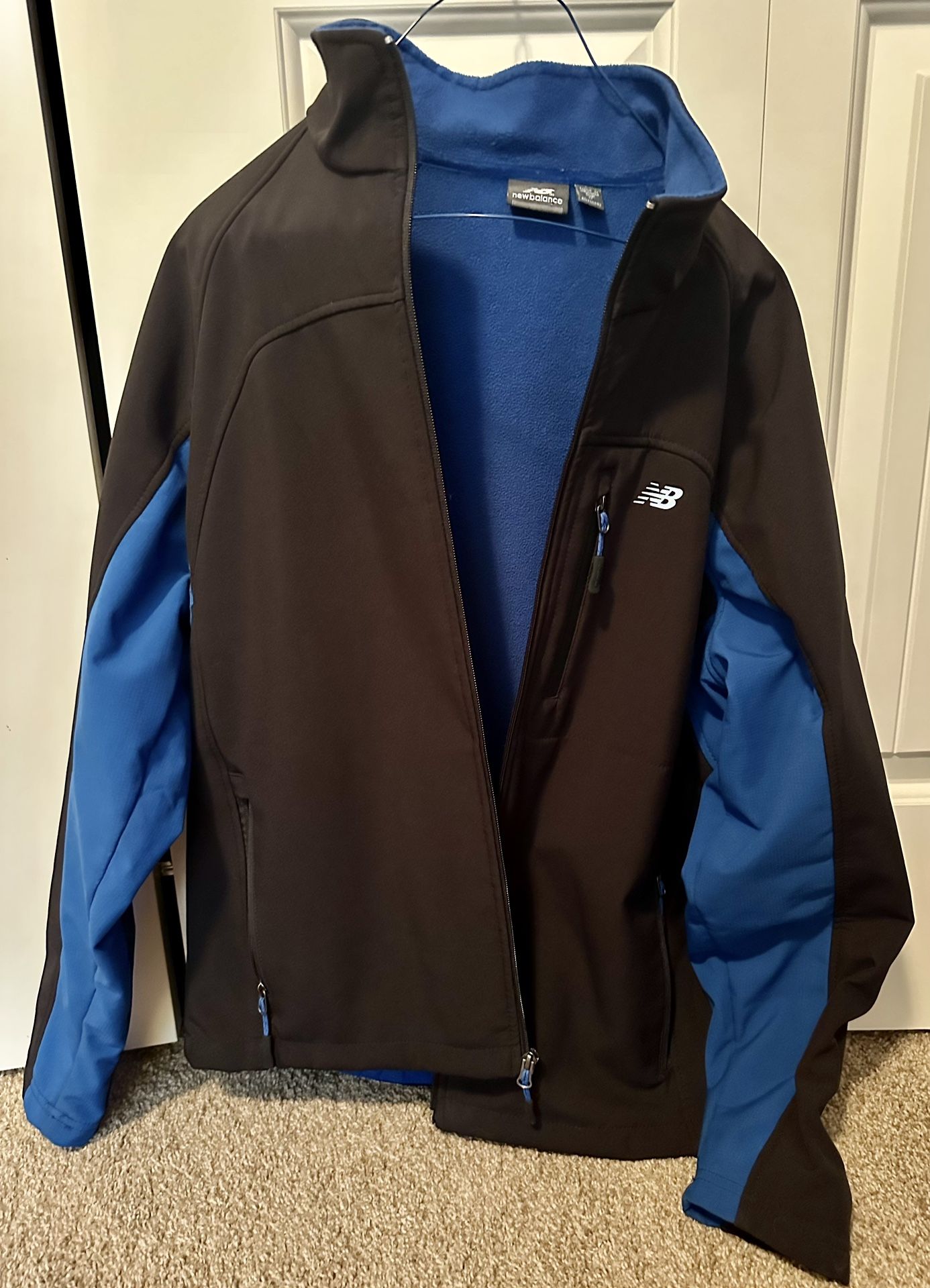 Men’s New Balance Spring/Fall Water Resistant Jacket Size Medium 