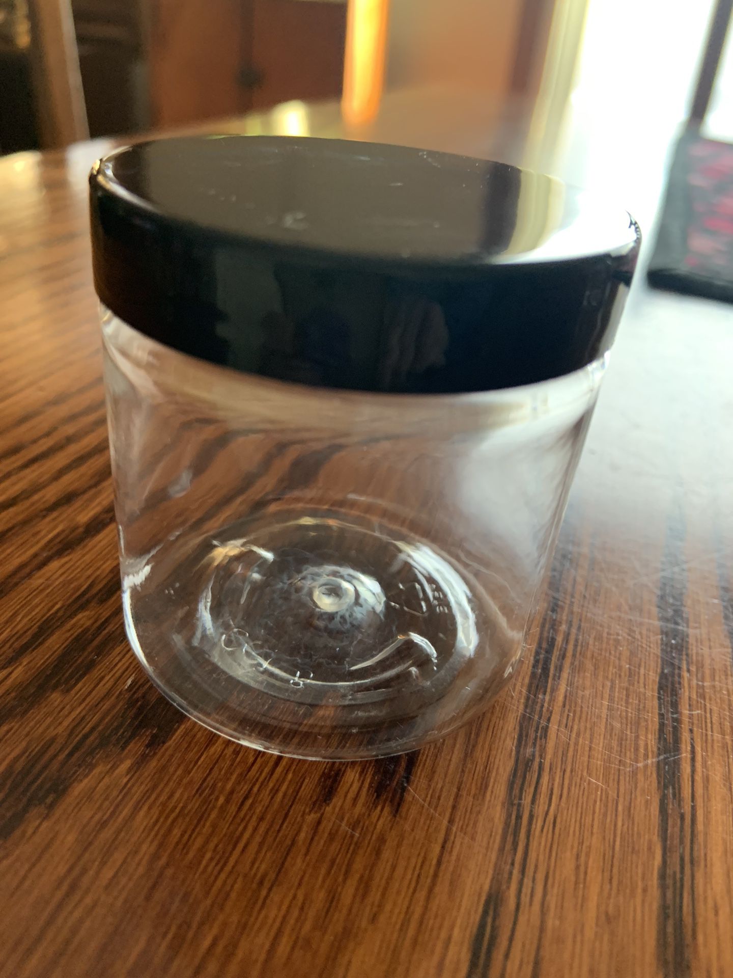 4 Oz Clear Plastic Jars With Black Screw Lids 
