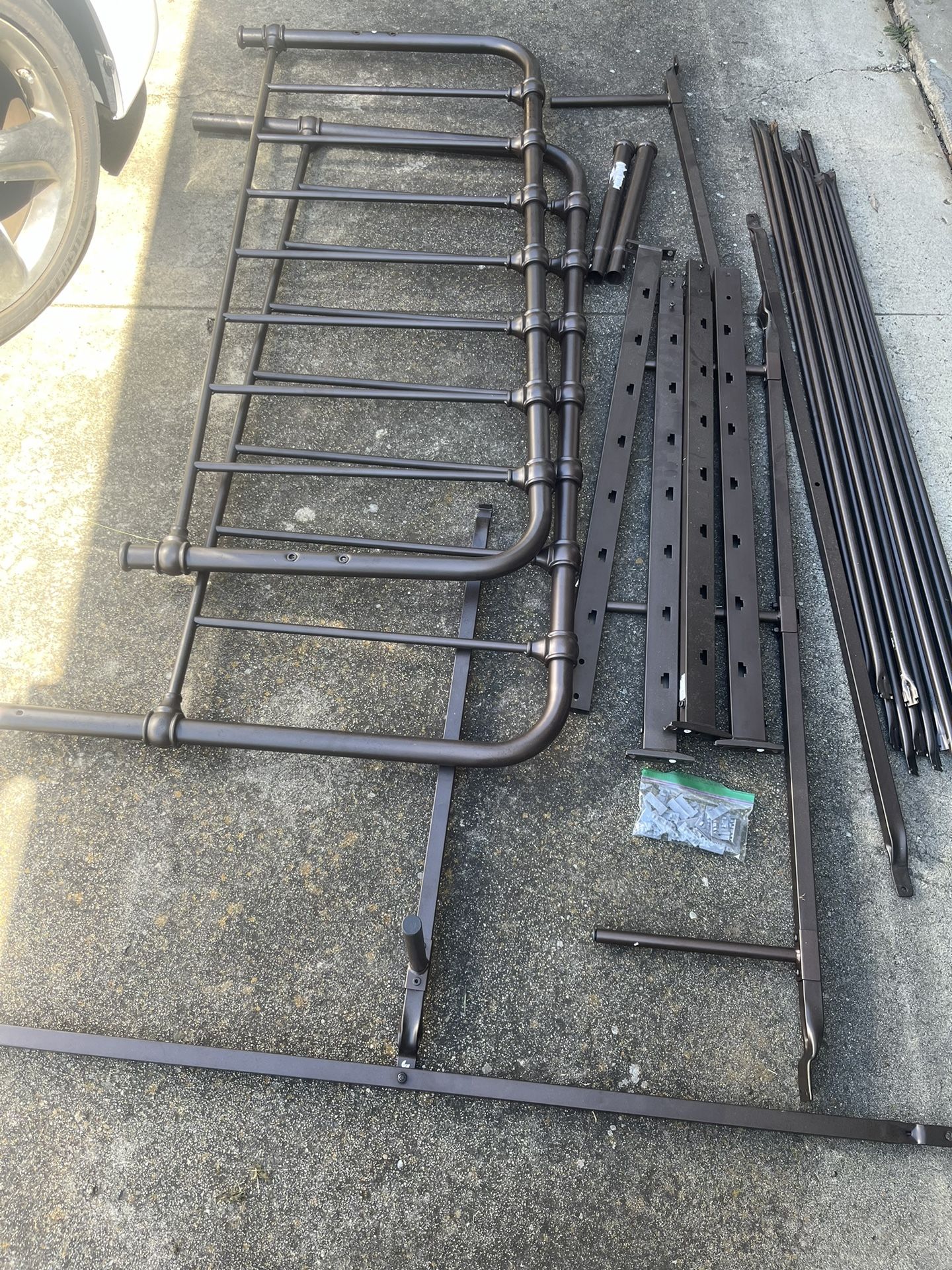 Metal Bed Frame, Full Size, Like New