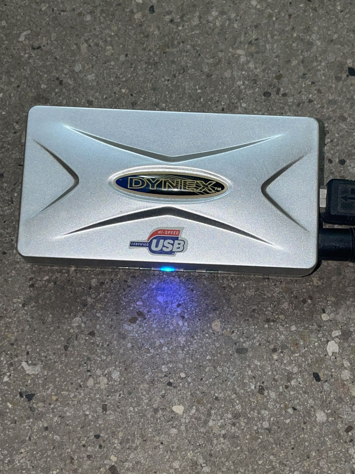 Dynex USB 2.0-7-Port Hub (with Power adapter + USB-to-USB Type B Cable)