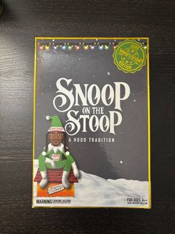 Snoop on the stoop - elf on the shelf