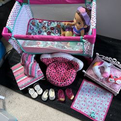 American Dolls or any 18” dolls will love this bedroom set. Has a trundle bedbed