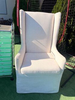 everything included. Twin size bedroom set everything included