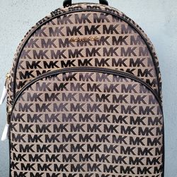 Michael Kors Large Backpack ✨️ 3 Colors Available ✨️ 