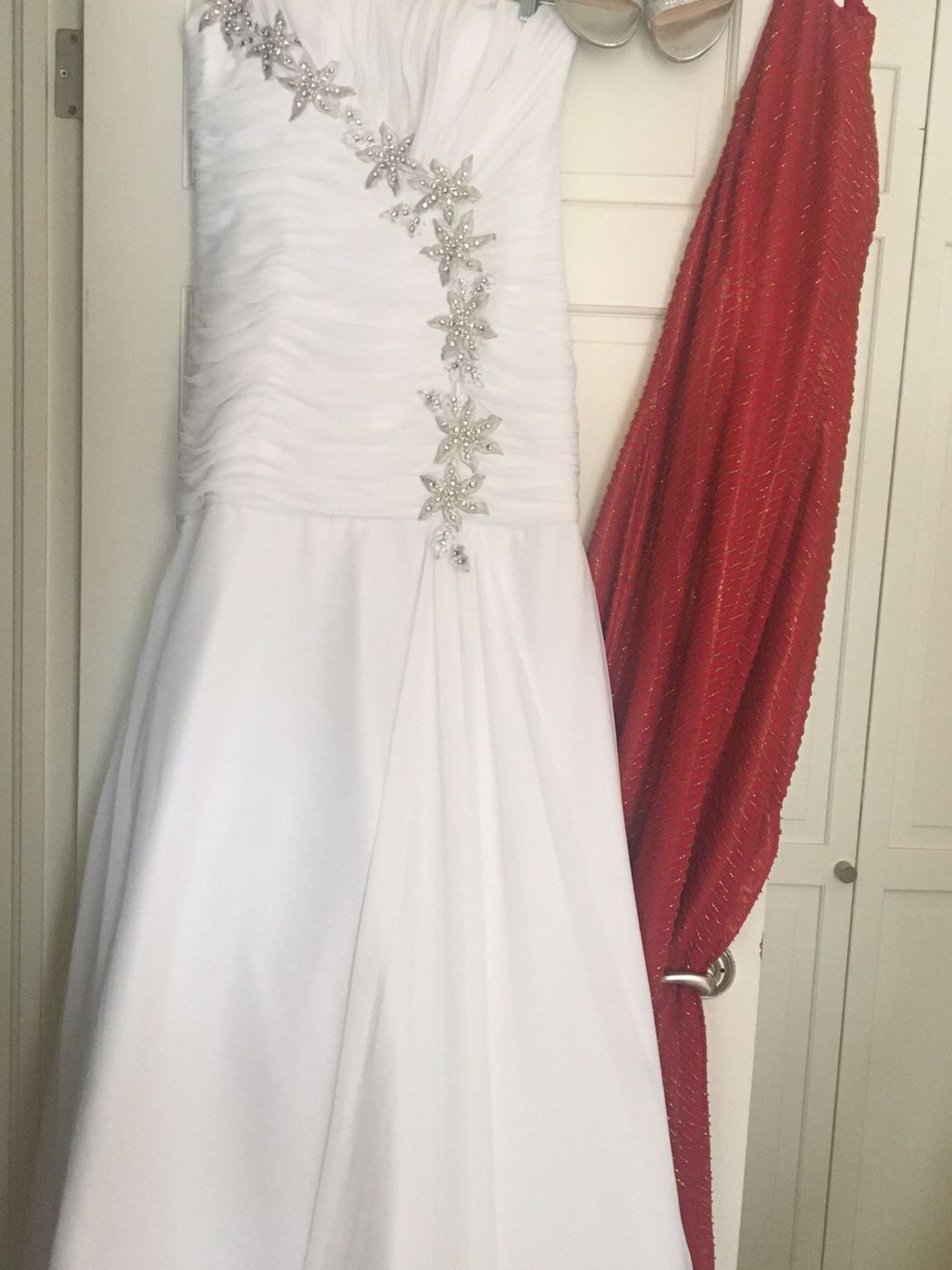 Formal gowns/ dresses/ wedding dresses $100-400