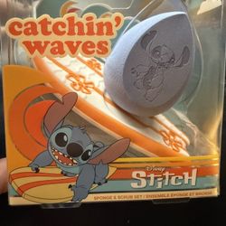 Wet N Wild Stitch Catchin’ Waves Sponge & Scrub Set