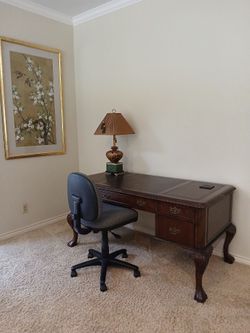 Seven seas by hooked desk.