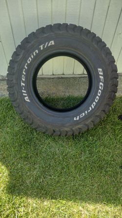 2024 Toyota Tacoma Sr tires 32's