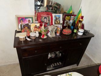 Dinning table with chairs