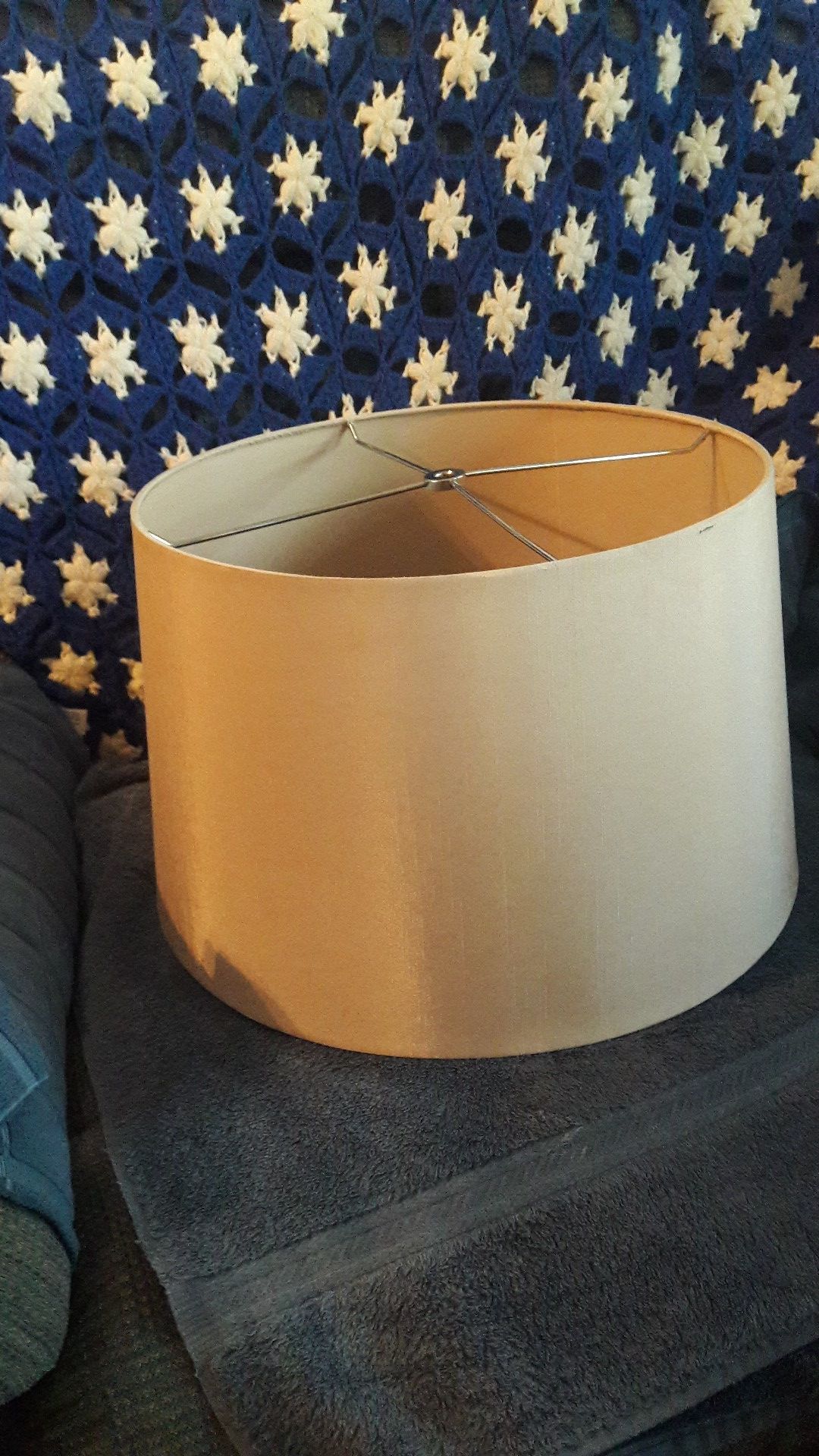 Lamp shade