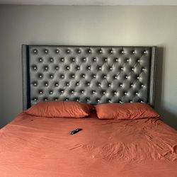 King Size Bed Frame W/matching Side Boards