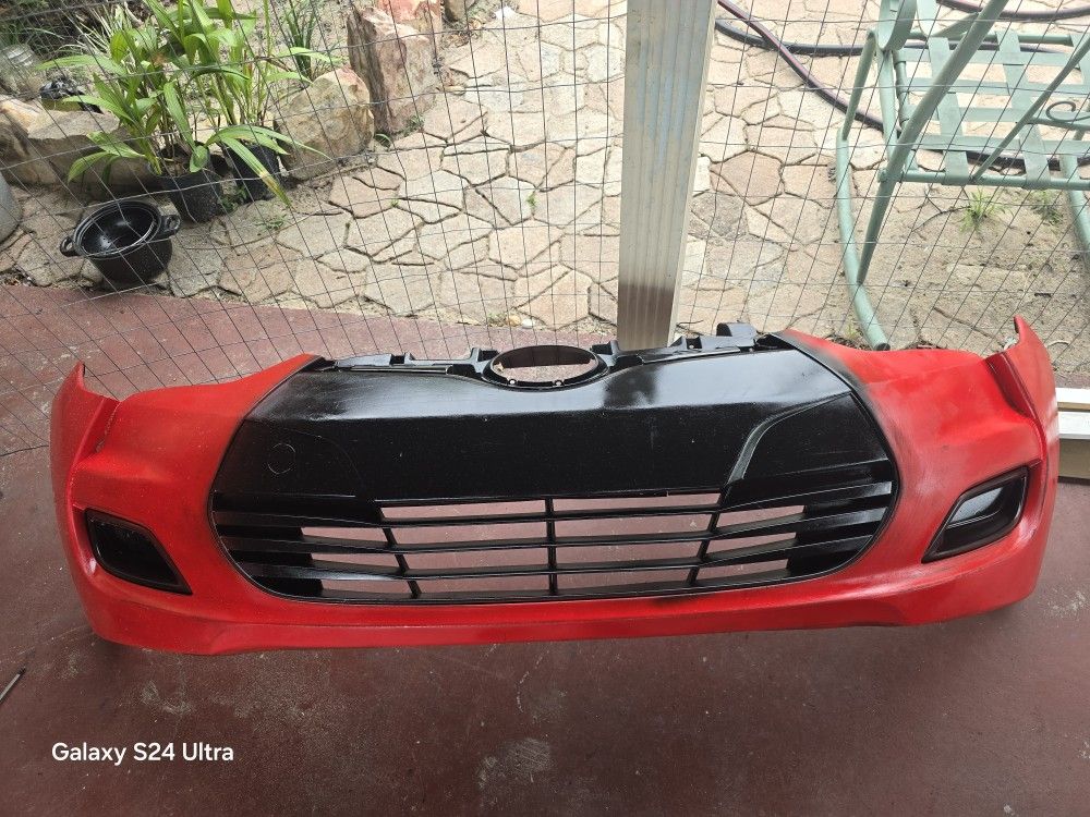 2013 Hyundai Veloster Front Bumper Cover