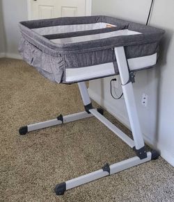 Simmons Kids By The Bed City Sleeper Bassinet