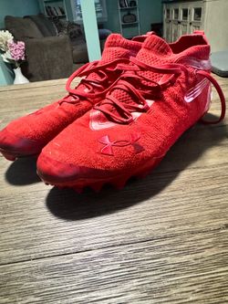 Under Armour Football Cleats - Men’s 11
