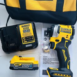 New Dewalt ATOMIC 20V MAX Impact Driver Kit (1) POWERSTACK Battery (1) Charger & Tool Bag. $160