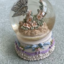 Snow Globe Music Box Features A Butterfly, And Flowers Please Claire De  Loon