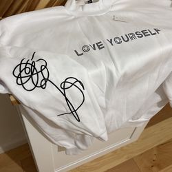 Rose Flower BTS NEW Mens  Large White Crew Neck Sweatshirt K Music Band