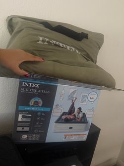 Inflatable beds