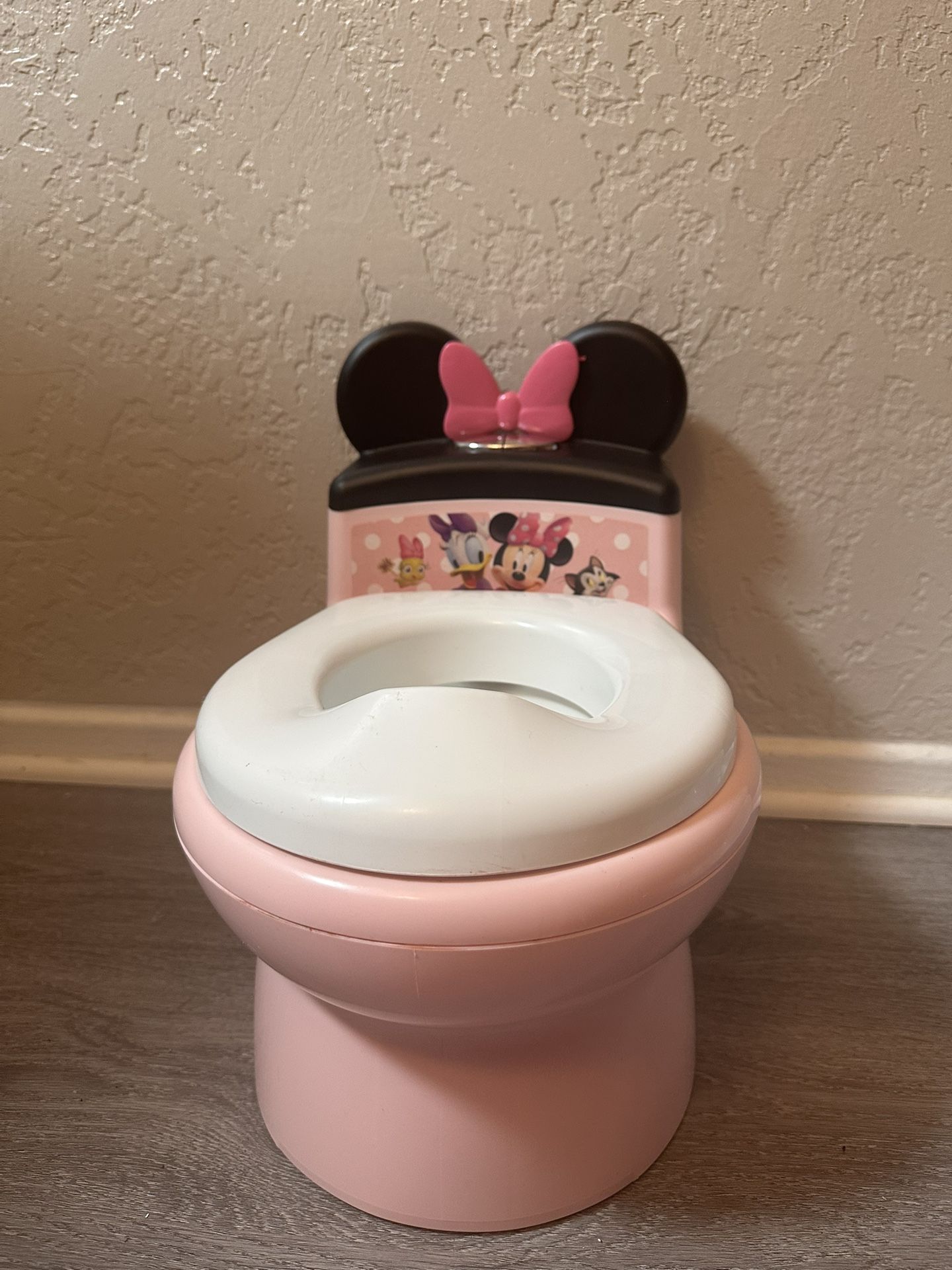 Minnie Mouse Potty Seat
