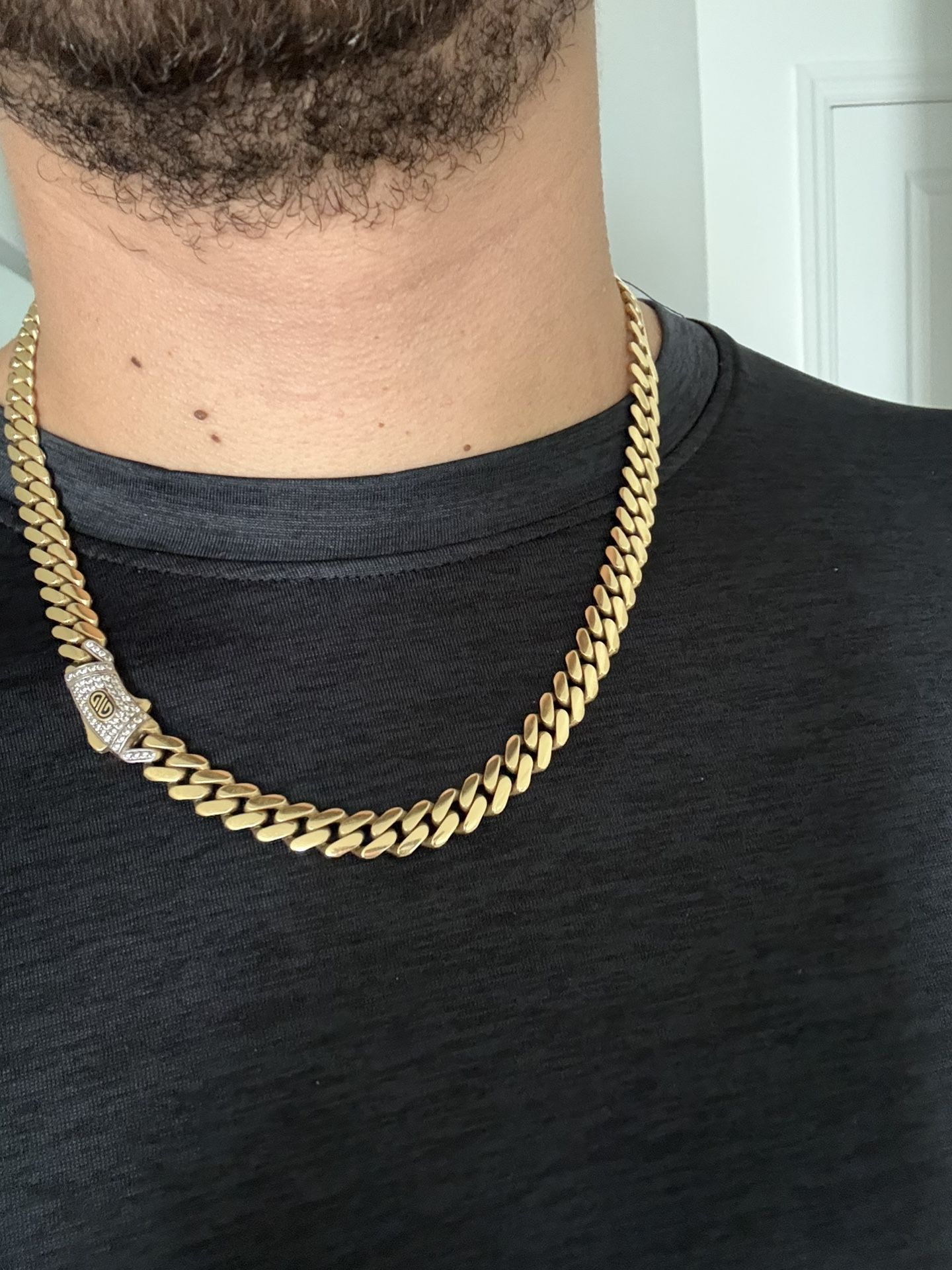 Solid Cuban Chain 18k