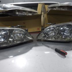 OEM '01-'05 LEXUS IS300 Headlight Assembly 
